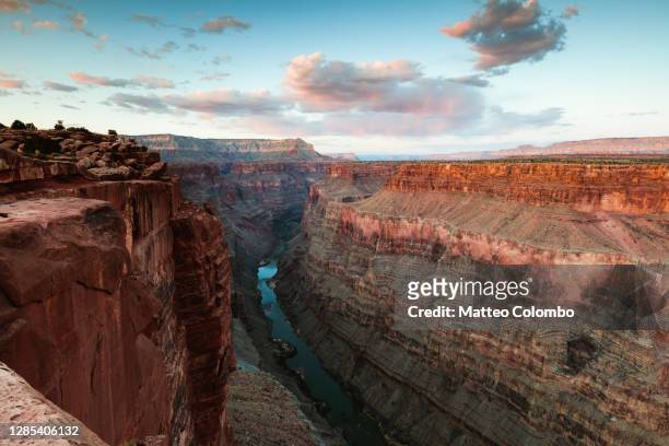 sunset at toroweap point, grand canyon, usa - grand canyon - fotografias e filmes do acervo