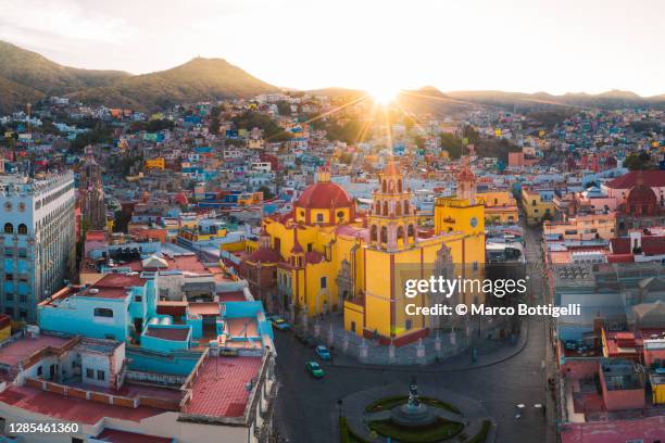 aerial view of basilica of our lady of guanajuato, mexico - guanajuato stock-fotos und bilder