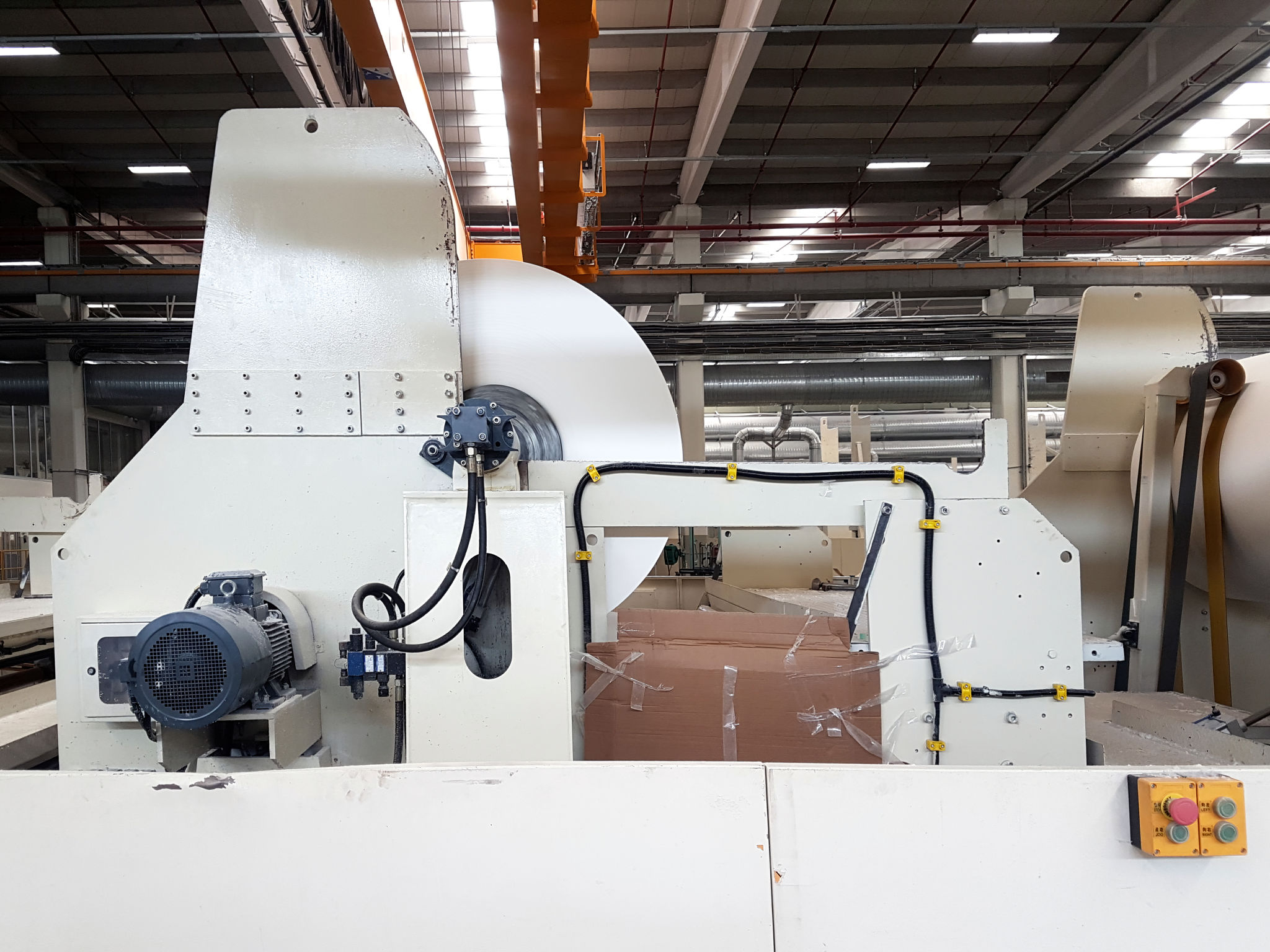 tufting machine