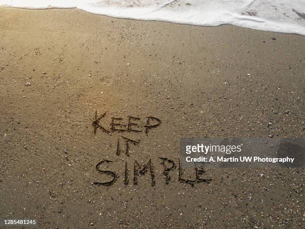 keep it simple. inspiration and motivation quote 'keep it simple' - easy 個照片及圖片檔
