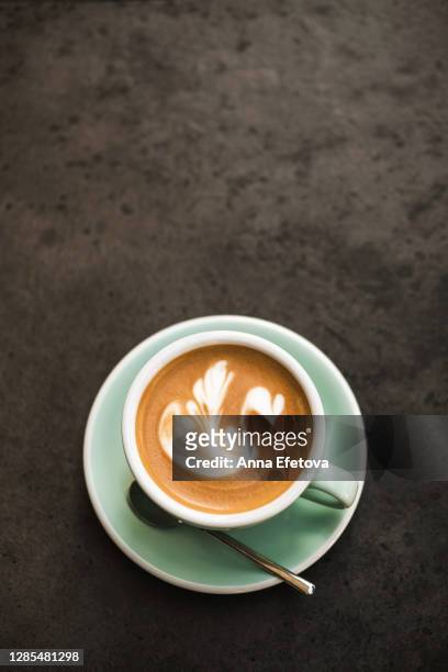 swan latte art pattern on cappuccino - coffee variation stock pictures, royalty-free photos & images