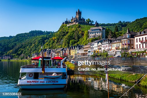 Cochem bij Mosel River in Duitsland Cochem bij Mosel River in Duitsland