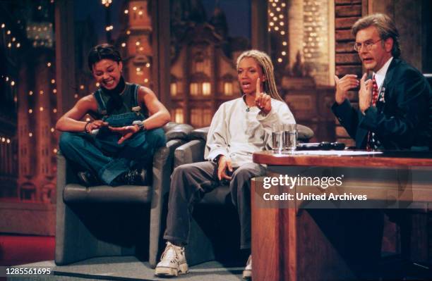 Harald-Schmidt-Show, Unterhaltungstalkshow, Deutschland 1995 - 2003, Sendung vom 25. Juni 1997, Gaststar: Marlene Tackenberg aka Jazzy und Liane...