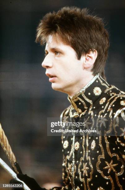 Stars in der Manege, Zirkus-Show aus München, Deutschland 1989, mit dabei: Günther Jauch als Tigerdompteur.