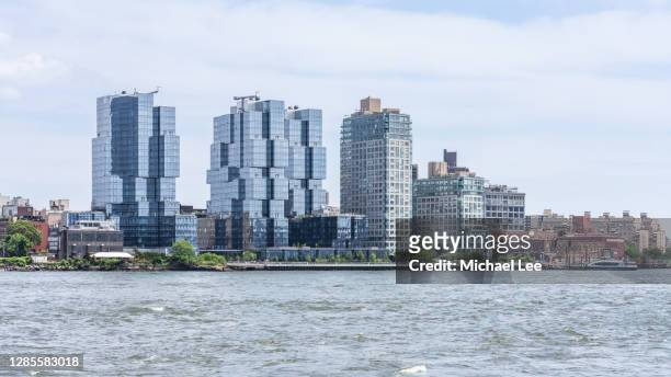 modern williamsburg apartment buildings - new york - brooklyn new york stock pictures, royalty-free photos & images