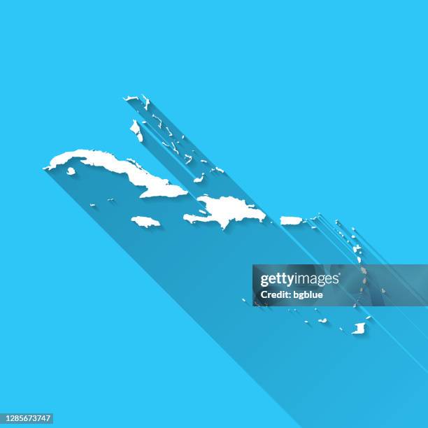 karibische karte mit langem schatten auf blauem hintergrund - flat design - caribbean sea stock-grafiken, -clipart, -cartoons und -symbole