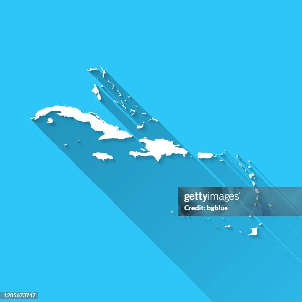 stockillustraties, clipart, cartoons en iconen met caraïbische kaart met lange schaduw op blauwe achtergrond - vlak ontwerp - caribbean sea