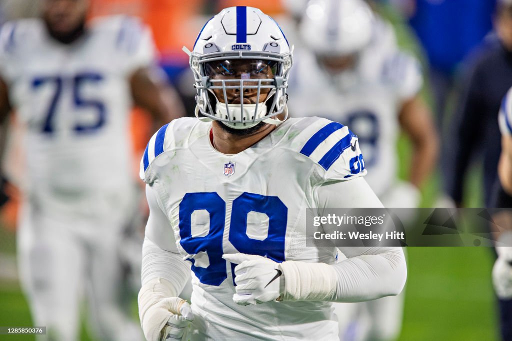 Indianapolis Colts v Tennessee Titans