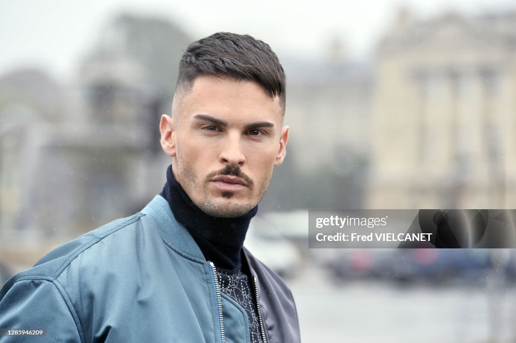 Outside Défilé DIOR - Paris Fashion Week S/S 2021