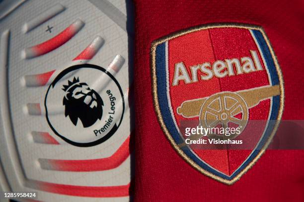 497 Arsenal Badge Photos and Premium High Res Pictures - Getty Images