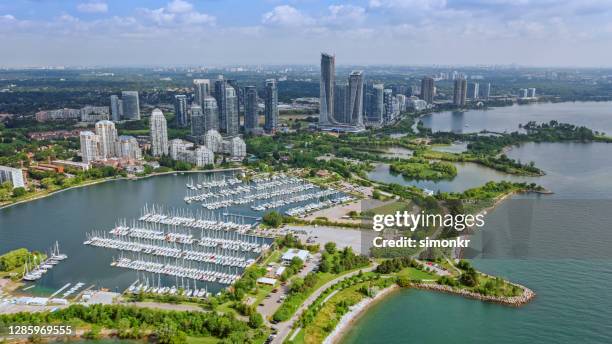 colonel sam smith park and marina - toronto island stock pictures, royalty-free photos & images