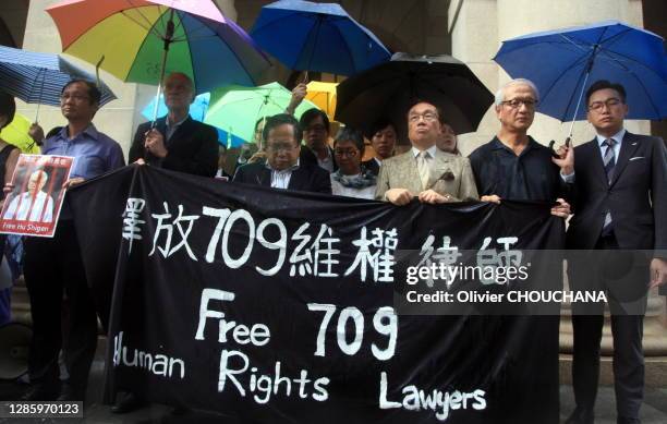 Minutes et 9 secondes de silence observées en hommage aux avocats chinois des droits de l'Homme victimes de la répression du gouvernemt chinois le 9...