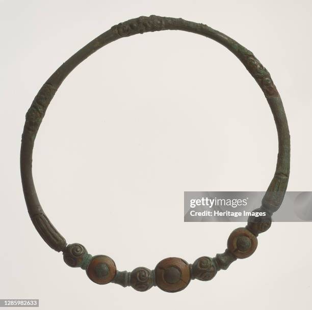 Torque Celt 45 Celtic Torque Stock Photos, High-Res Pictures, and Images - Getty Images
