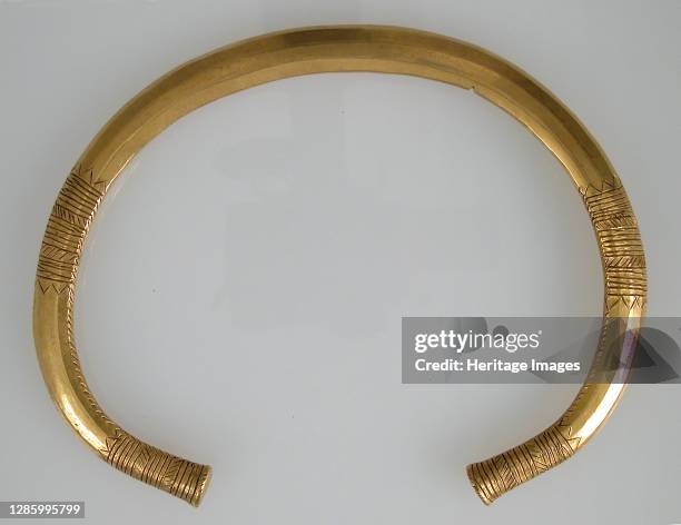 Torque Celt 45 Celtic Torque Stock Photos, High-Res Pictures, and Images - Getty Images