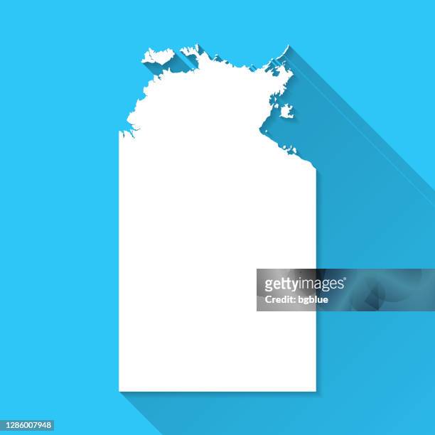 illustrazioni stock, clip art, cartoni animati e icone di tendenza di mappa del territorio del nord con ombra lunga su sfondo blu - flat design - territorio del nord