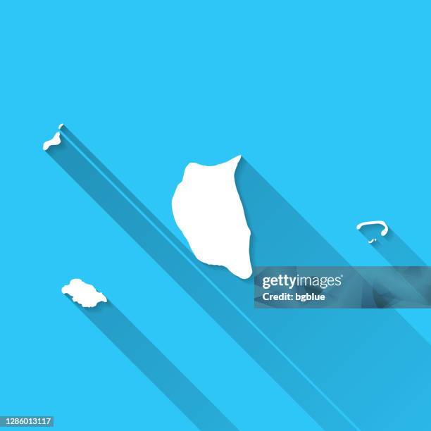 bildbanksillustrationer, clip art samt tecknat material och ikoner med pitcairn islands karta med lång skugga på blå bakgrund - flat design - pitcairnöarna