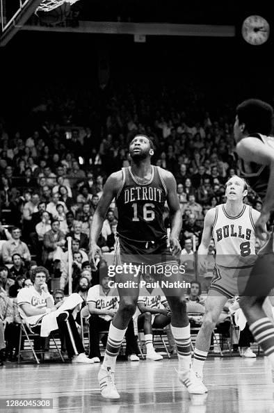Bob Lanier of the Detroit Pistons in the 19731974 season at the