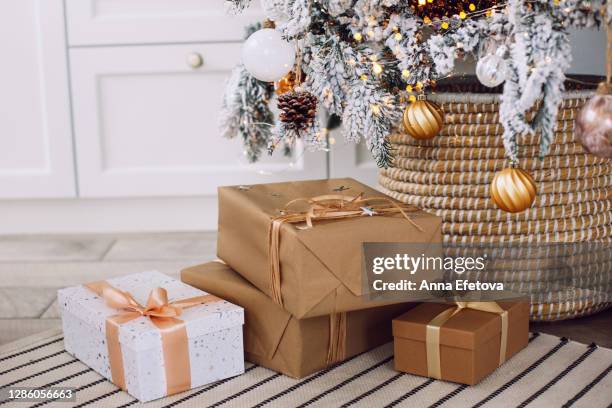 Present Stack Gold Gold Present Stack Photos and Premium High Res Pictures - Getty Images