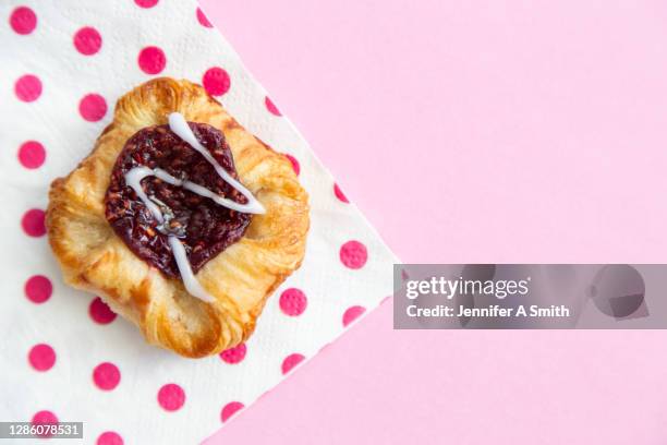 raspberry danish - breakfast pastries stock pictures, royalty-free photos & images