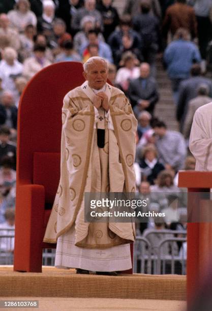 Papst Johannes Paul II bei seinem Besuch in München,1987.