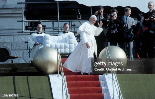 Papst Johannes Paul II bei seinem Besuch in München,1987.