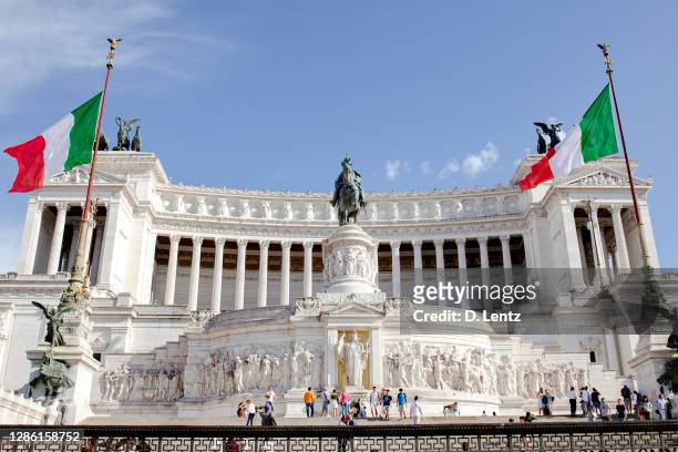 victor emmanuel ii monument - ancient roman flag stock pictures, royalty-free photos & images