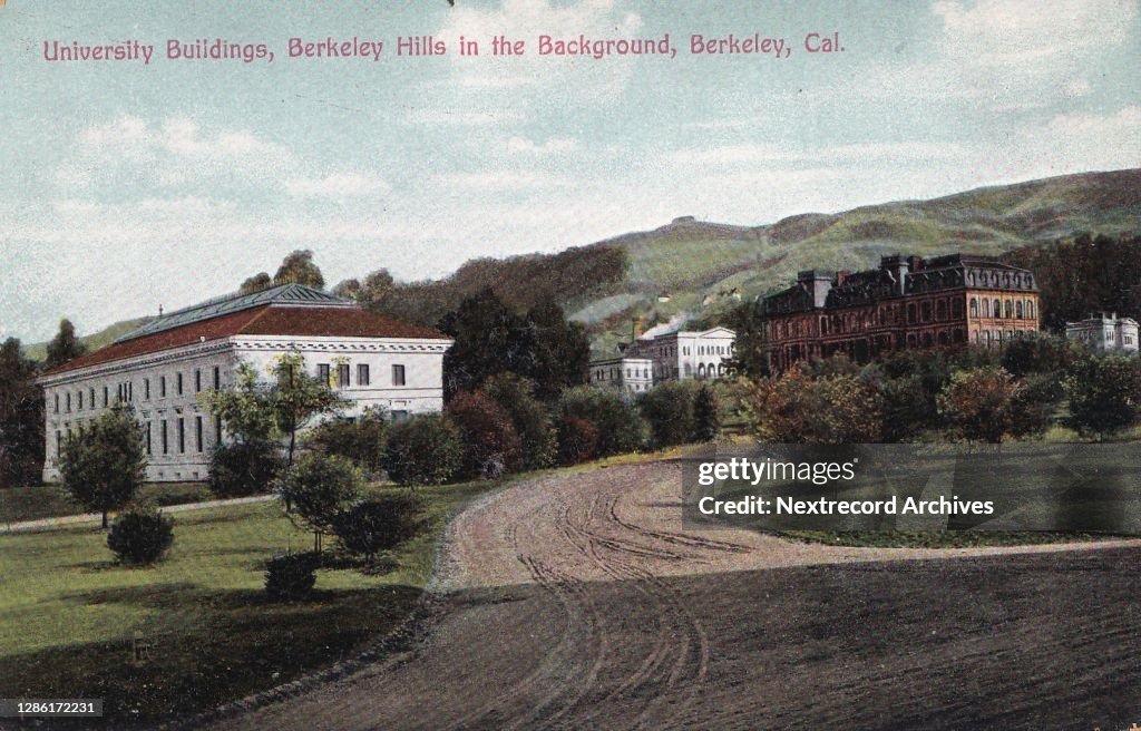 Vintage souvenir postcard, University of California, Berkeley, California, ca 1921