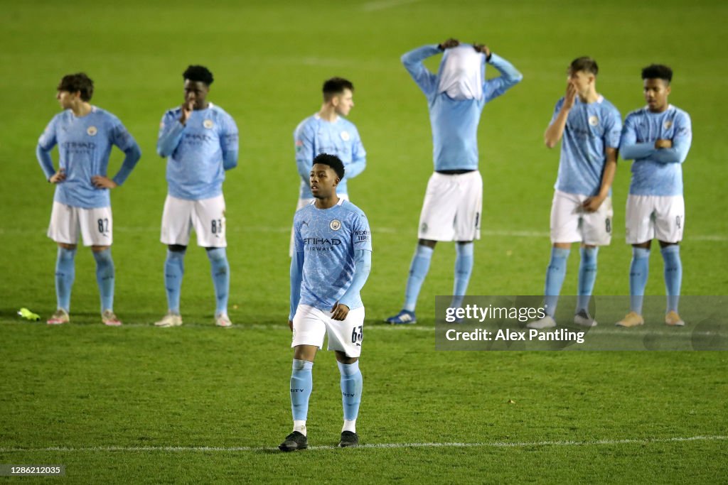 Lincoln City v Manchester City U21 - EFL Trophy