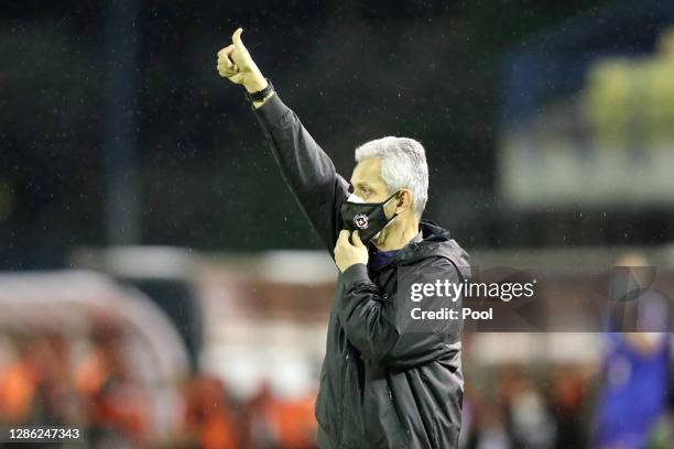 Reinaldo Rueda coach of Chile gestures during a match between Venezuela and Chile as part of South American Qualifiers for World Cup FIFA Qatar 2022...