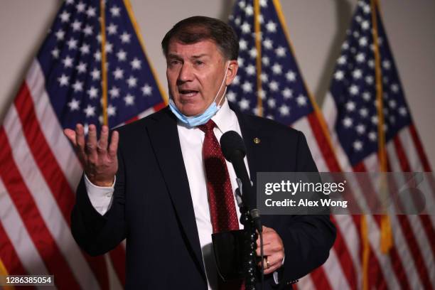 Michael Rounds Mike Rounds Photos and Premium High Res Pictures - Getty Images