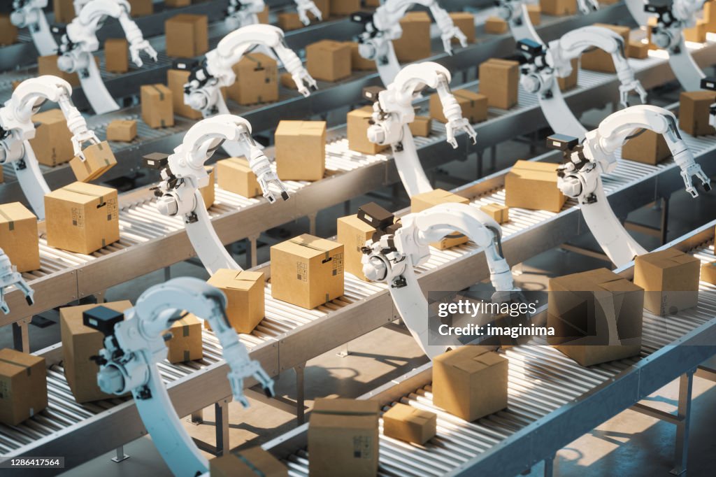 Automatisiertes Lager mit Roboterarmen