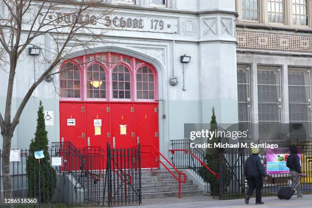 Ps 158 1,238 New York Public School Ps Stock Photos, High-Res Pictures, and ...