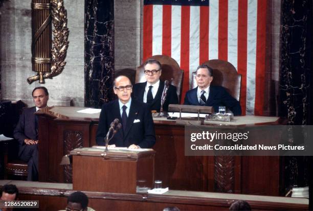 French President Valery Giscard d'Estaing addresses a joint session of Congress in the House Chamber at the US Capitol, Washington DC, May 18, 1976....