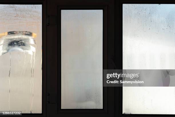 Icedd Window Iced Window Photos and Premium High Res Pictures - Getty Images