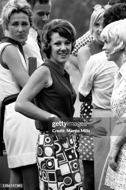 Susie Berning of the United States talks to fellow golfers after winning the 1972 U.S. Women's Open Golf Championship on July 2, 1972 at the Winged...