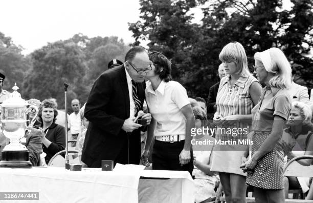 The runners-up Pam Barnett, Kathy Ahern and Judy Rankin, all from the United States recieve the second place gift after the 1972 U.S. Women's Open...