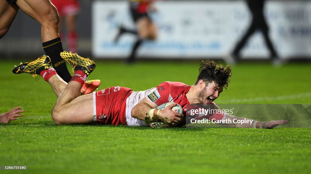 St Helens v Catalans Dragons - Betfred Super League Play-Off Semi-Final