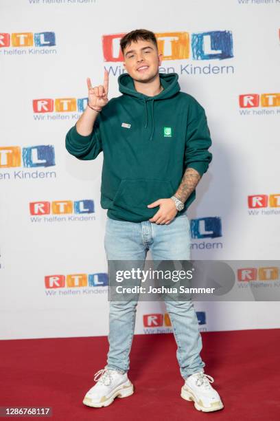 Mike Singer attends the 25th RTL Telethon on November 20, 2020 in Huerth, Germany.