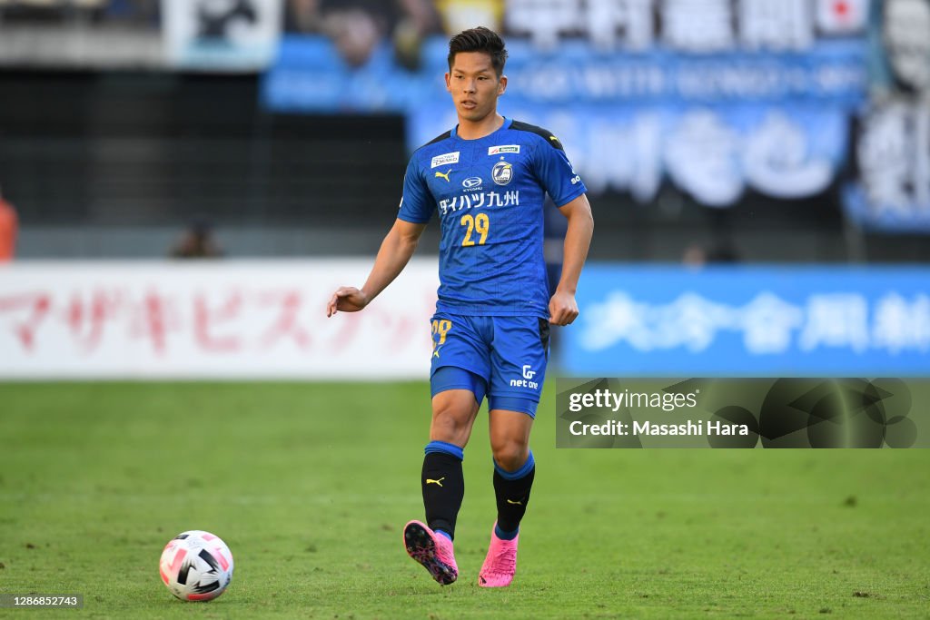 Oita Trinita v Kawasaki Frontale - J.League Meiji Yasuda J1