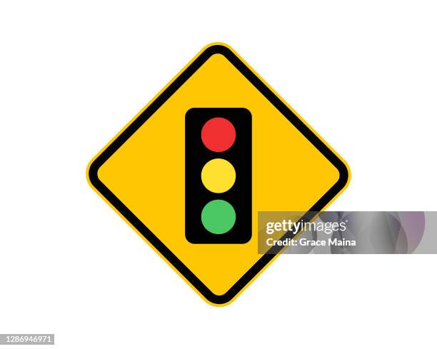 ilustraciones, imágenes clip art, dibujos animados e iconos de stock de semáforos por delante de la señal de la carretera - stoplight