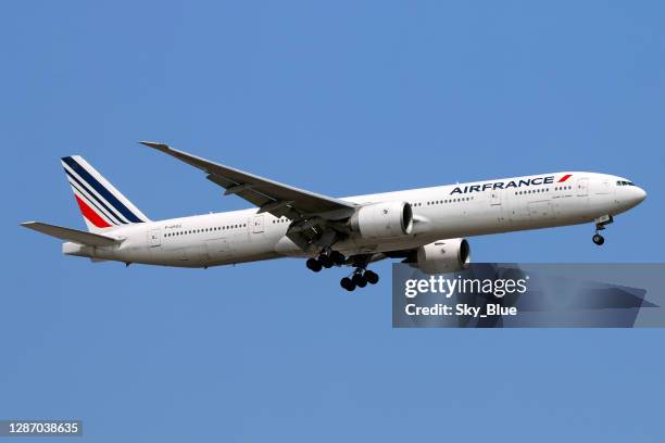 air france boeing 777 vliegtuigen - air france stockfoto's en -beelden