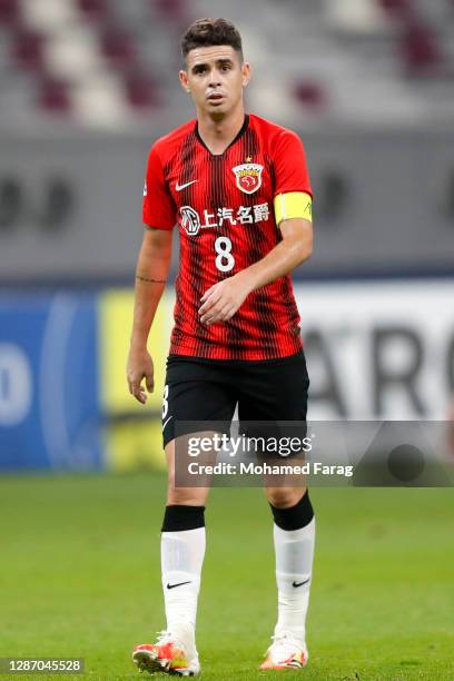 Shanghai's midfielder Oscar during the AFC Champions League Group H match between Jeonbuk Hyundai Motors and Shanghai SIPG at the Khalifa...