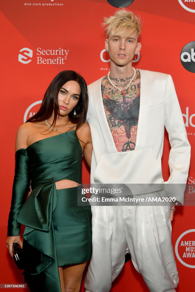 2020 American Music Awards - Backstage