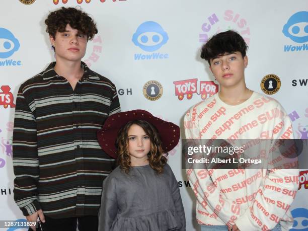Magnus Rabe Gavin Magnus Photos and Premium High Res Pictures - Getty Images