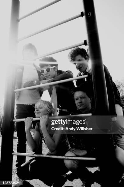 Indie guitar band Noah & The Whale, including Laura Marling, photographed in Regents Park, London in 2008