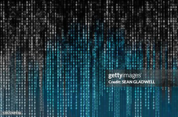 dark data - código binário imagens e fotografias de stock