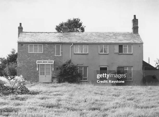 The house at Leatherslade Farm, near Brill in Buckinghamshire, on the day of its discovery by police,13th August 1963. The house was used as a...