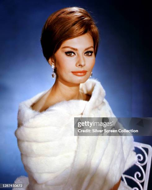 Sophia Loren 1965 Photos and Premium High Res Pictures - Getty Images