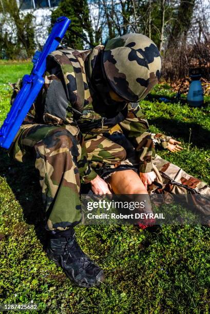 L'école de santé des armées , les aspirants médecins de 6e année participent à l'exercice de restitution et d'évaluation des savoir-faire acquis en...