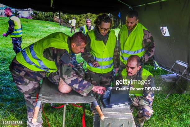 L'école de santé des armées , les aspirants médecins de 6e année participent à l'exercice de restitution et d'évaluation des savoir-faire acquis en...